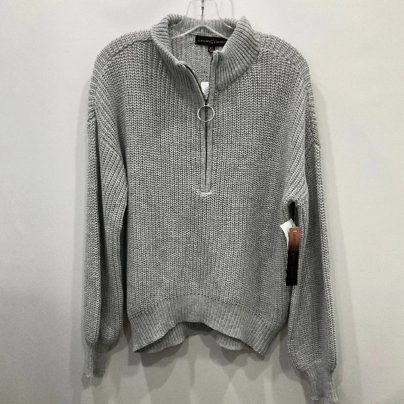 Sweater By Almost Famous In Grey, Size: Xl