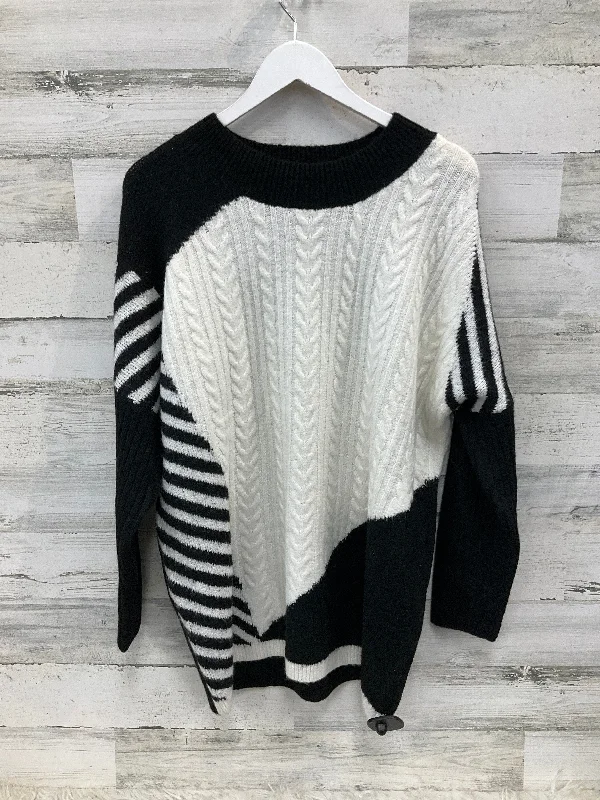 Sweater By Suzanne Betro In Black & White, Size: L