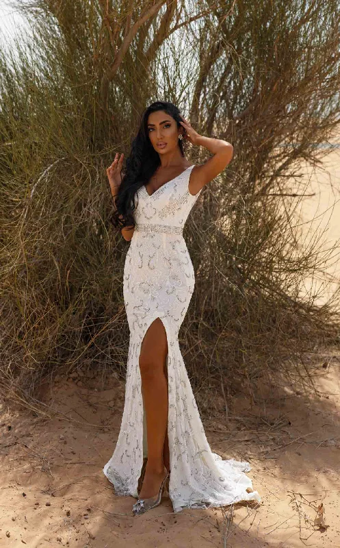 End Of Season Sale Clothing Chic and Holland AN330031 Dress