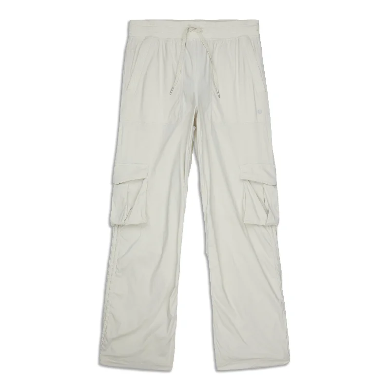 Women's Vacation Garments Dance Studio Relaxed-Fit Mid-Rise Cargo Pant - Resale